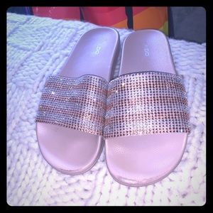 Gorgeous rose gold Aldo sparkly slide sandals